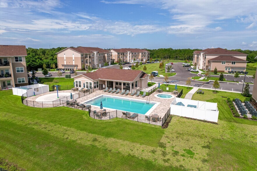 More Photos Of 2089 Heritage Key Blvd, Kissimmee Apartments For Sale