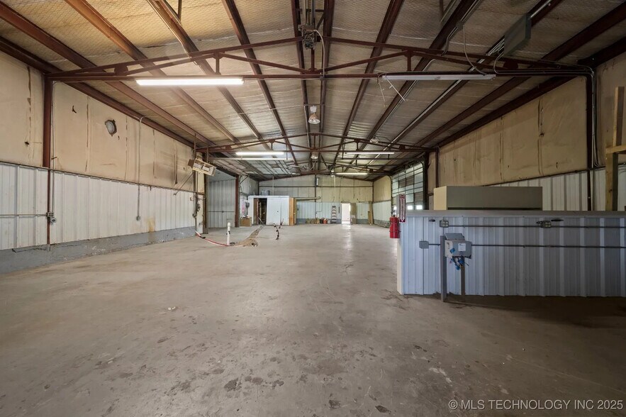 More Photos Of 9357 Webster Rd, Beggs Warehouse For Sale