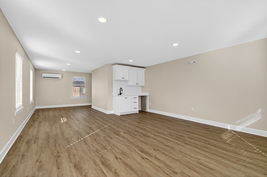 More Photos Of 808 Olive St, North Little Rock Office For Lease