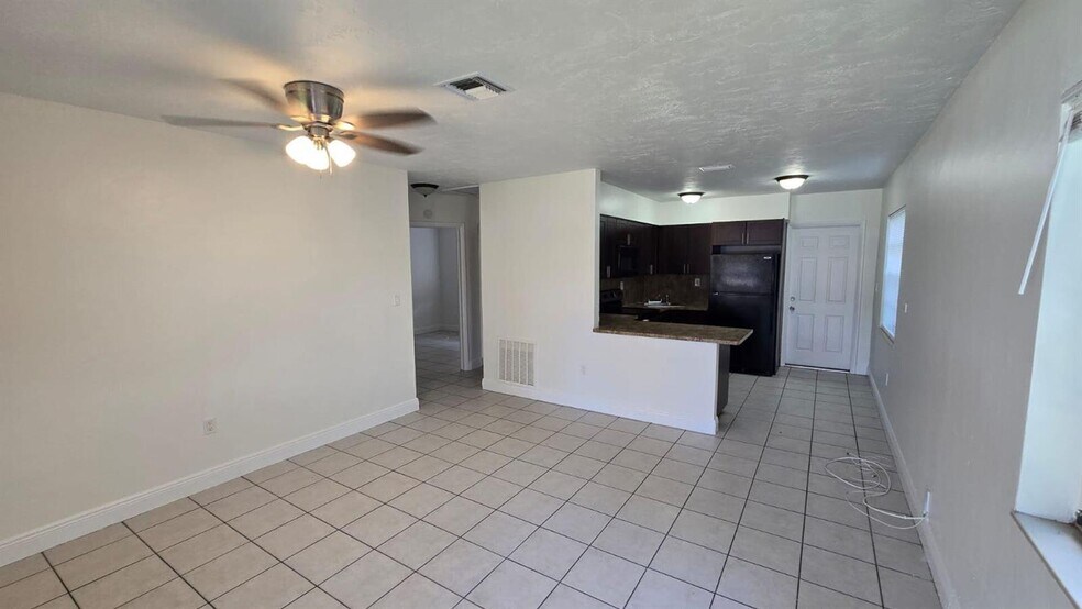 More Photos Of 6134 SW 40th Ct, Miramar Multifamily For Sale