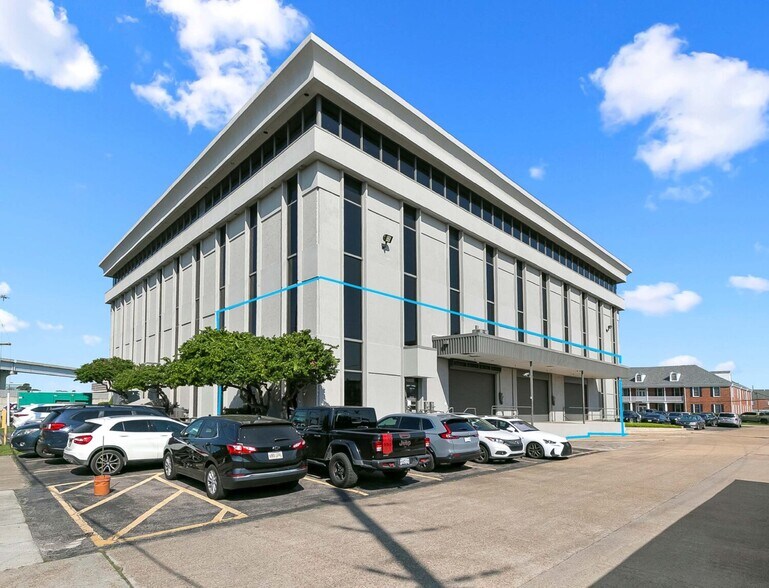 Primary Photo Of 3131 N I-10 Service Rd E, Metairie Office For Lease