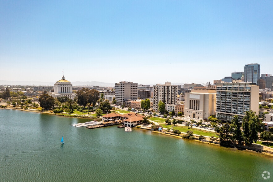 More Photos Of 1111 Broadway, Oakland Office For Lease