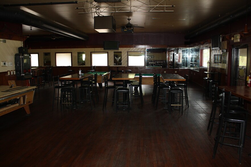 More Photos Of 1468 Joliet St, Dyer Bar For Sale