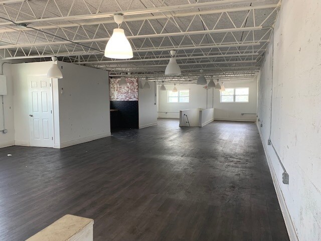 More Photos Of 1311-1401 S Dixie Hwy E, Pompano Beach Freestanding For Lease