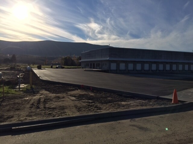 More Photos Of 1601 Dale Ave, Benton City Warehouse For Lease
