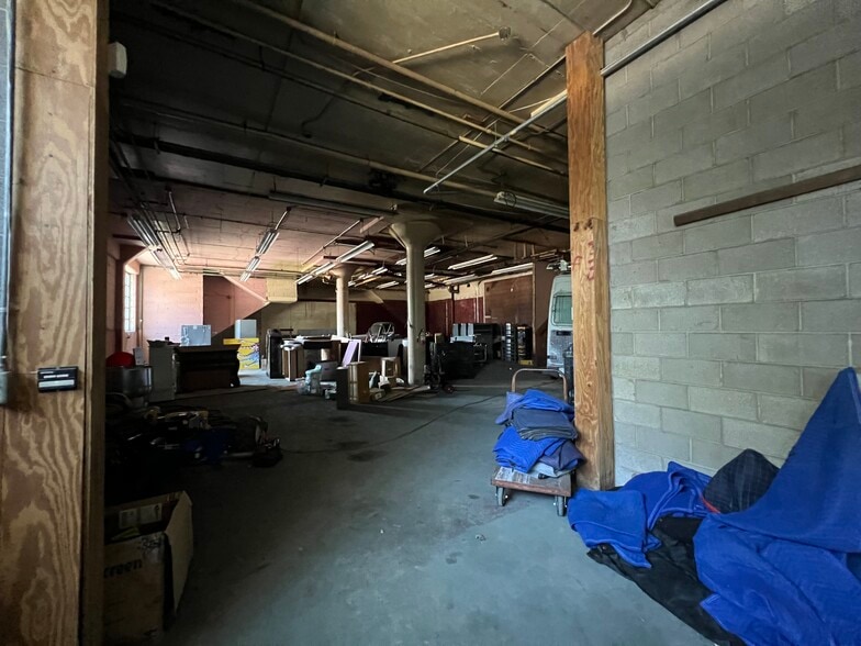 More Photos Of 777 S Main St, Memphis Warehouse For Sale