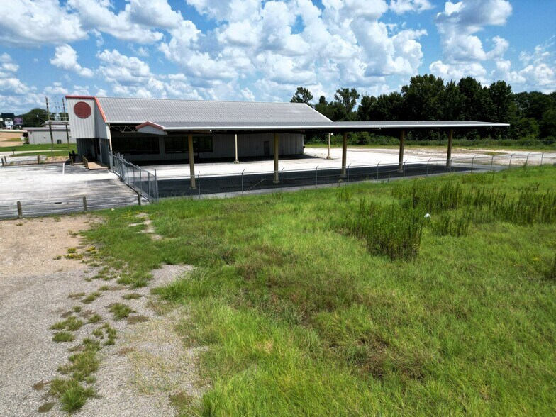 More Photos Of 17601 State Highway 155 S, Flint Warehouse For Sale