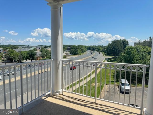 More Photos Of 13885 Hedgewood Dr, Woodbridge Office Residential For Sale