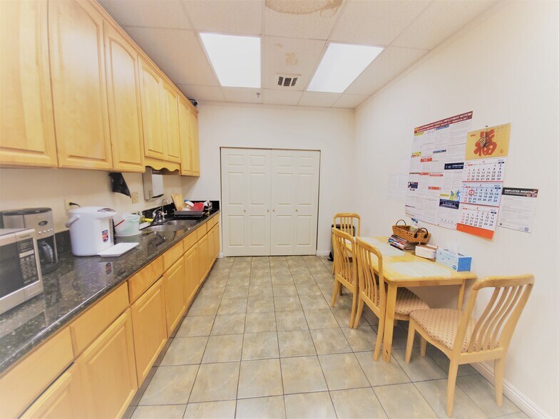 More Photos Of 901 S Fremont Ave, Alhambra Warehouse For Lease