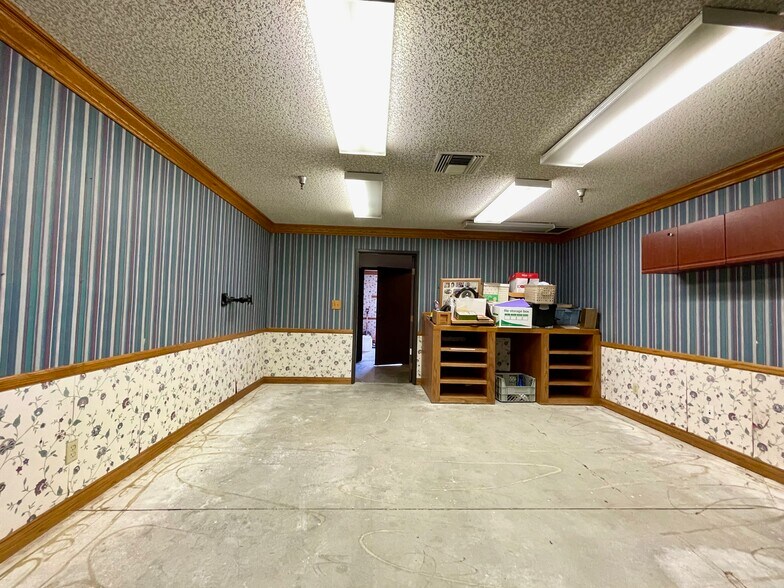 More Photos Of 11920 Goldring Rd, Arcadia Warehouse For Sale