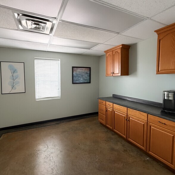 More Photos Of 1116 S 129th East Ave, Tulsa Warehouse For Sale