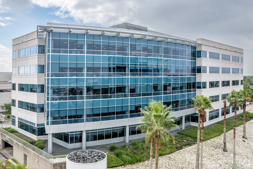 Primary Photo Of 2600 S Shore Blvd, League City Coworking Space