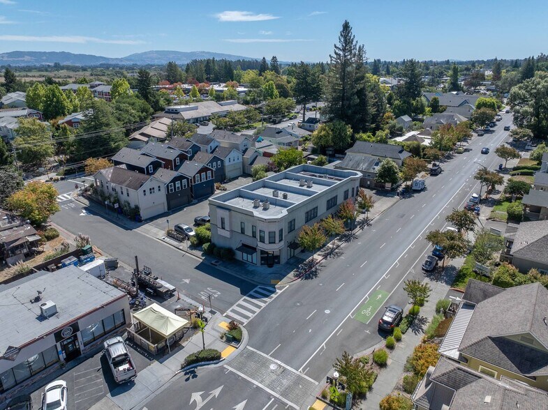 More Photos Of 503-515 S Main St, Sebastopol Storefront Retail Residential For Sale
