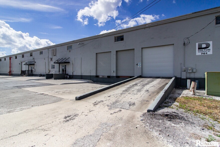 More Photos Of 701 NW 42nd St, Winter Haven Warehouse For Sale