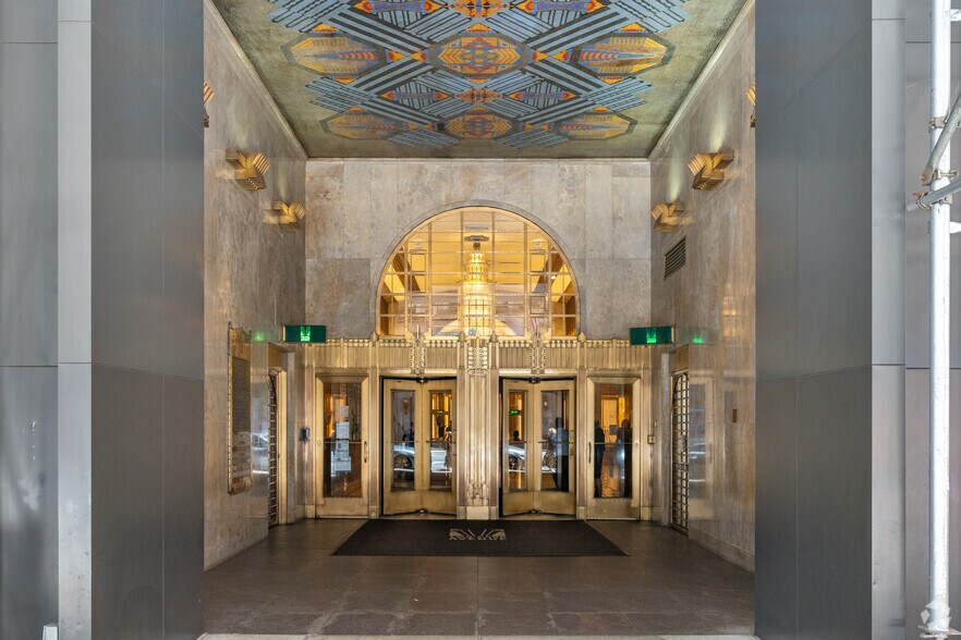 More Photos Of 2 Park Avenue, New York Coworking Space