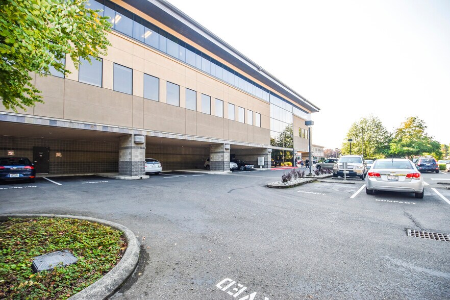 More Photos Of 4200 6th Ave SE, Lacey Office For Lease