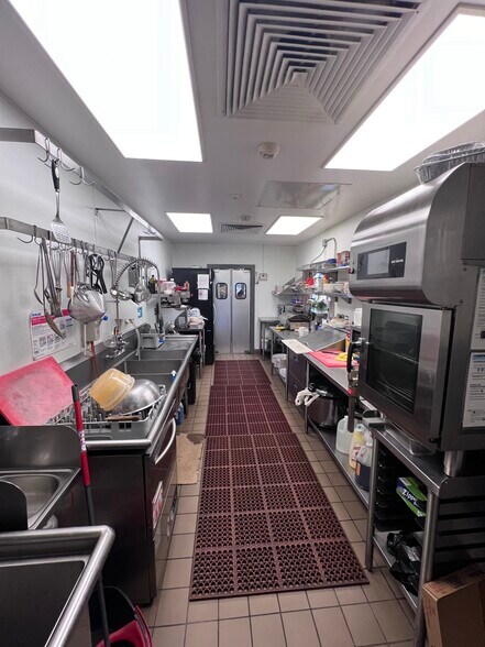 More Photos Of 901-907 4th St, San Rafael Restaurant For Sale