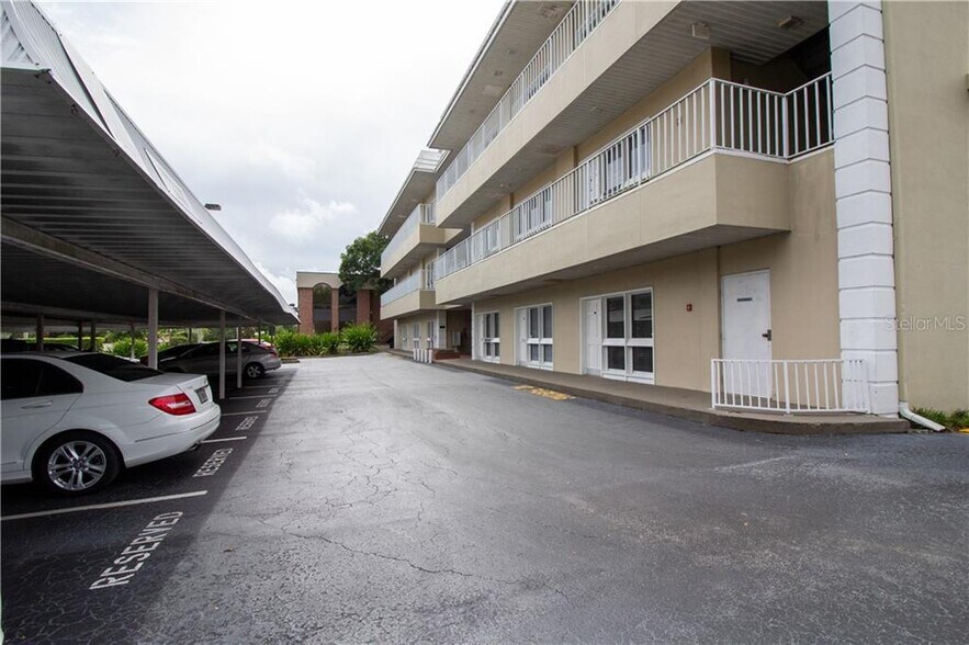 More Photos Of 425 W Colonial Dr, Orlando Office Residential For Lease