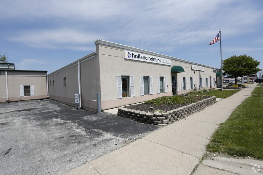 More Photos Of 930 E 162nd St, South Holland Office For Sale