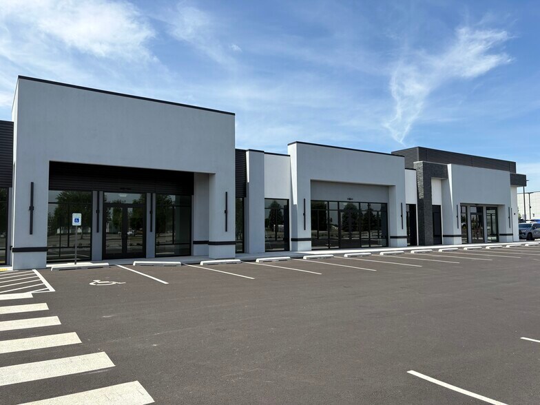 More Photos Of 9707 St Thomas dr, Pasco General Retail For Lease