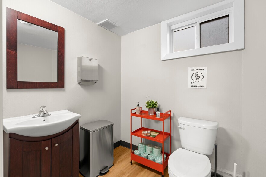 More Photos Of 802 S Tejon St, Colorado Springs Office For Sale