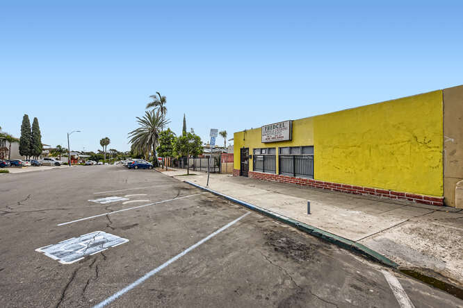 More Photos Of 3874 38th St, San Diego Restaurant For Sale