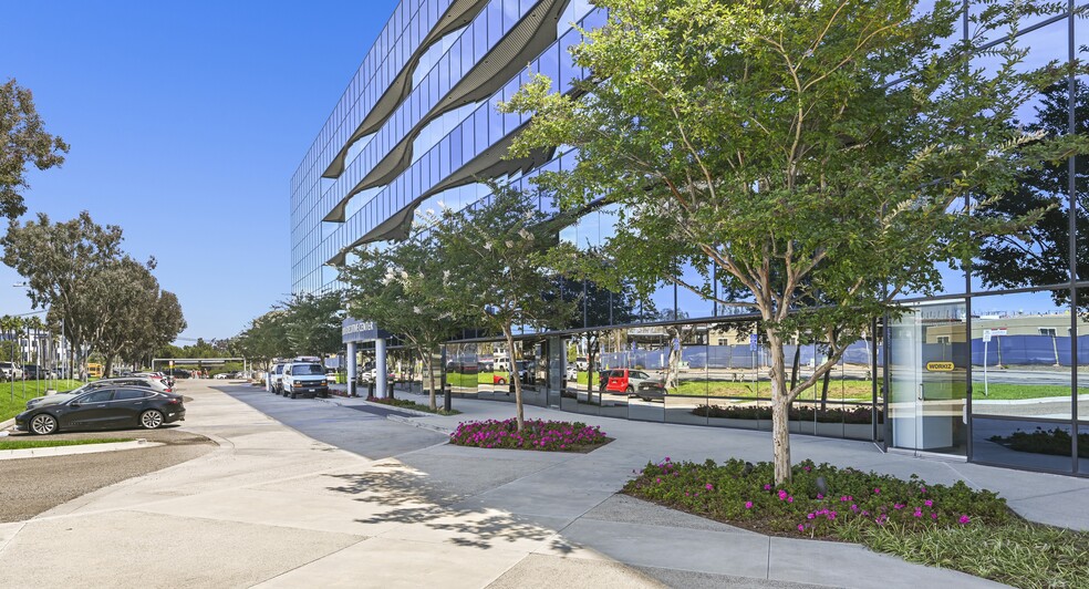 More Photos Of 9444 Balboa Ave, San Diego Office For Lease