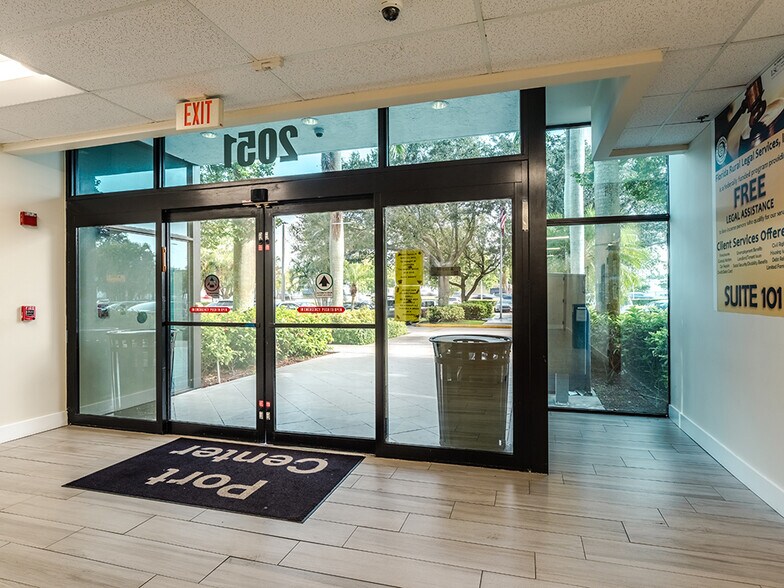 More Photos Of 2051 Dr Martin Luther King Jr Blvd, Riviera Beach Office For Sale