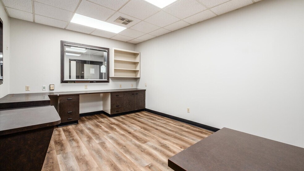 More Photos Of 830 Bethesda Dr, Zanesville Medical For Sale