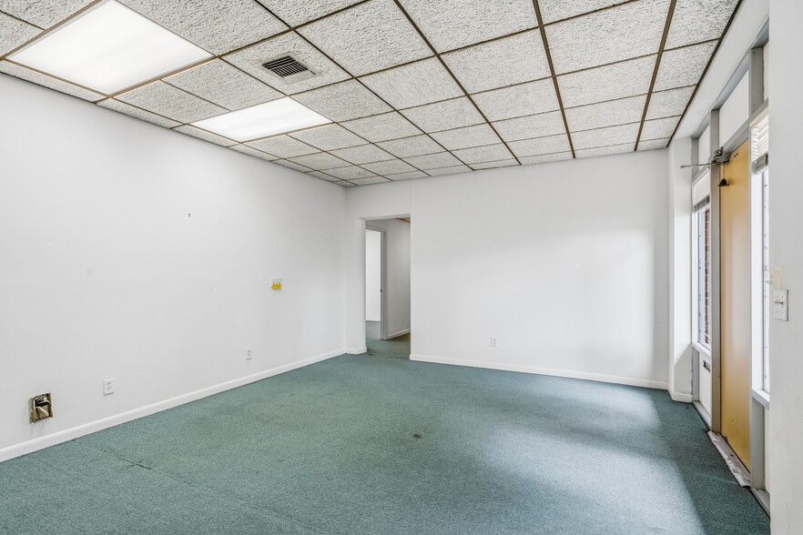 More Photos Of 2145 15th Ave, Vero Beach Office For Sale