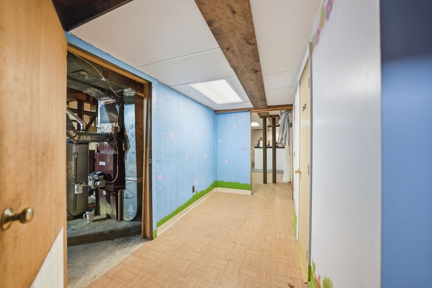 More Photos Of 409 Woodport Rd, Sparta Freestanding For Sale