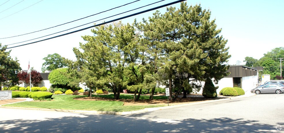 More Photos Of 30 Jefferson Park Rd, Warwick Light Distribution For Sale