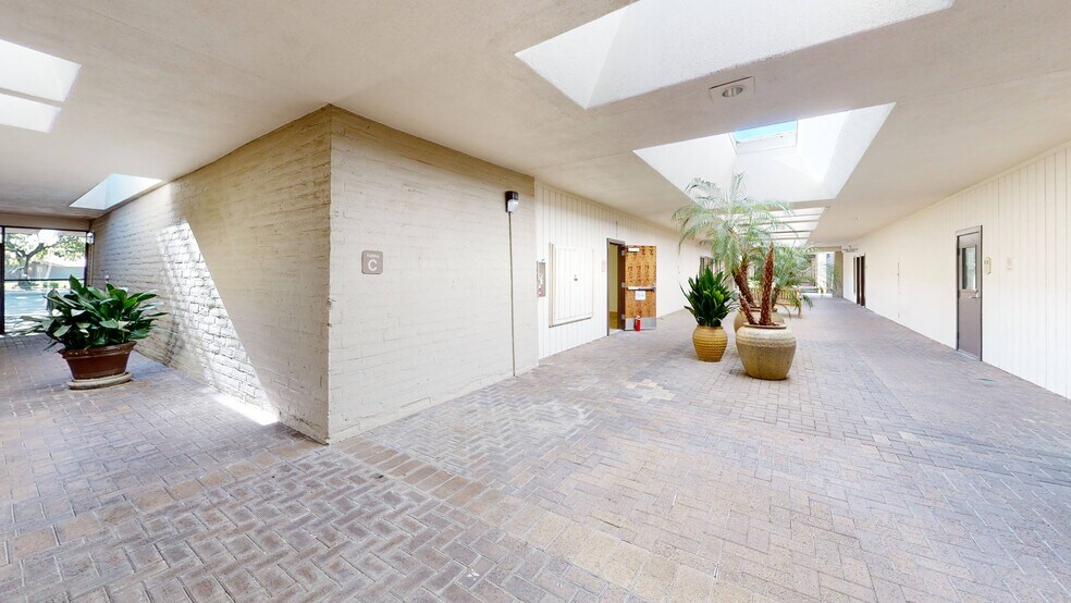 More Photos Of 701 Howe Ave, Sacramento Medical For Lease
