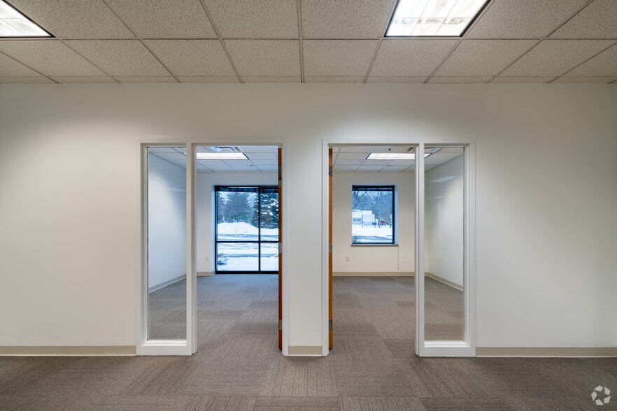 More Photos Of 575 SW Old Highway 8, New Brighton Distribution For Lease