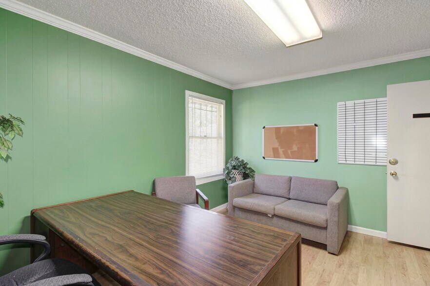 More Photos Of 3117 El Camino Ave, Sacramento Loft Creative Space For Lease
