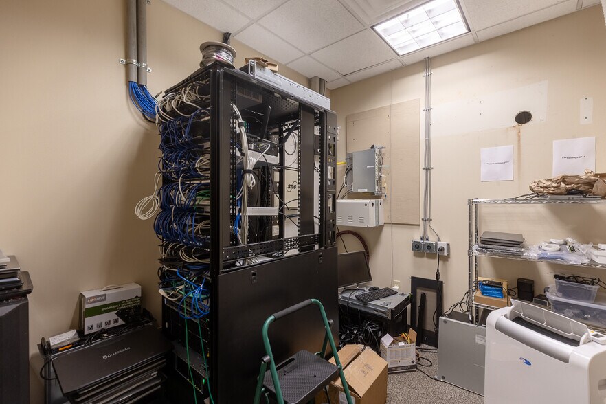 More Photos Of 1120-1130 Channingway Dr, Fairborn Medical For Sale