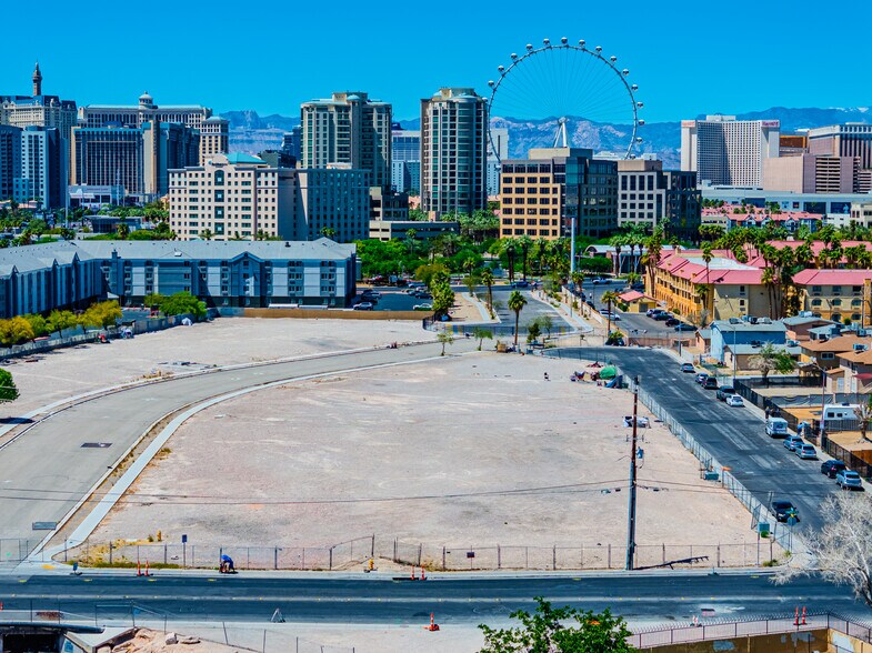 More Photos Of 4000 Paradise Rd, Las Vegas Land For Sale