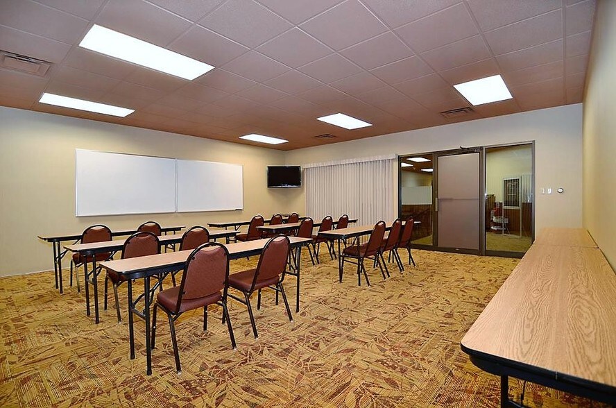 More Photos Of 8514 State Highway 76, Branson West Hotel For Sale