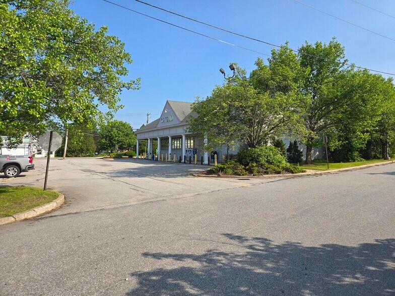 More Photos Of 41 Carroll St, Pittsfield Freestanding For Sale