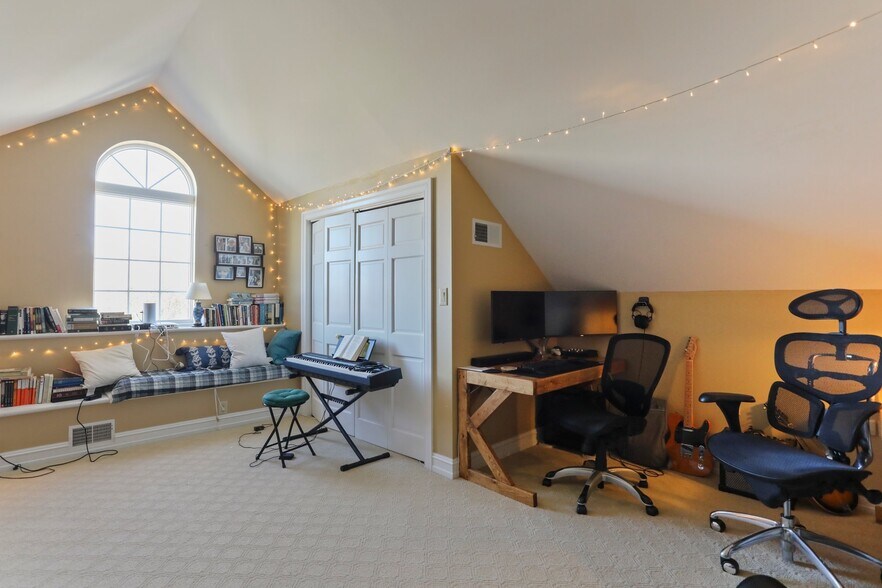 More Photos Of 14111-14113 Pennsylvania Ave, Hagerstown Freestanding For Sale
