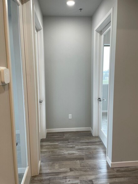 More Photos Of 1711 Amazing Way, Ocoee Storefront Retail Office For Lease