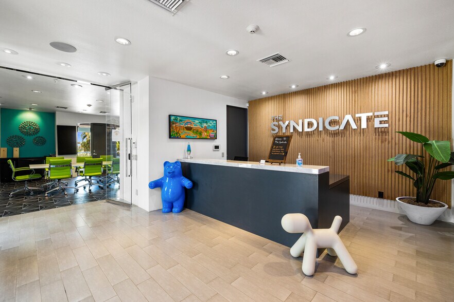 More Photos Of 74399 Hwy 111, Palm Desert Office For Sale