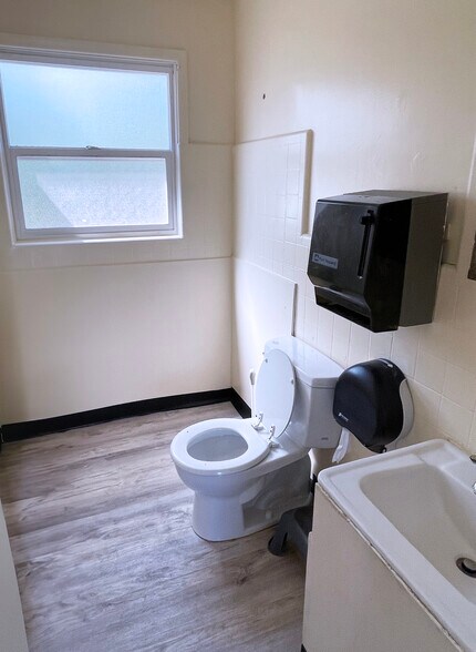 More Photos Of 2806 E 3300 S, Salt Lake City Schools For Sale