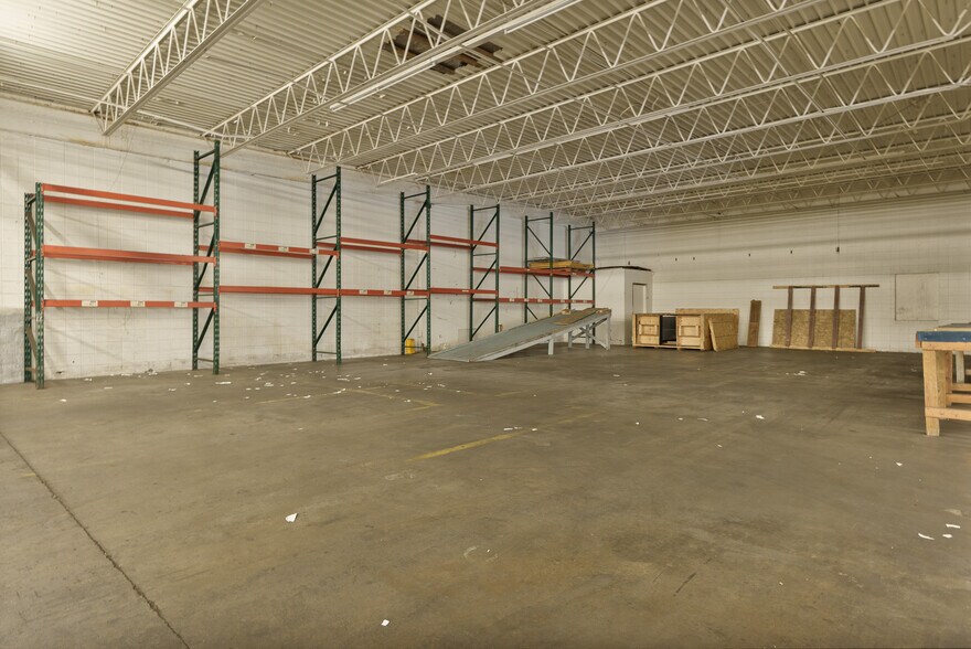 More Photos Of 6320 Material Ave, Loves Park Warehouse For Sale