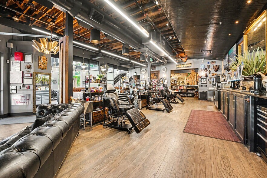More Photos Of 698 Santa Fe Dr, Denver Restaurant For Sale