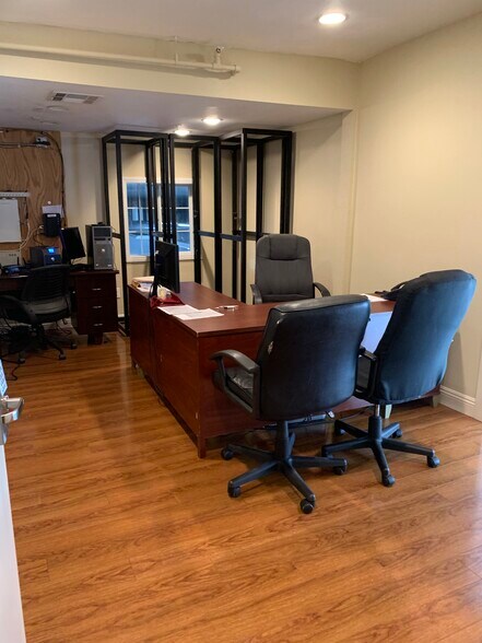 More Photos Of 505 S Main St, Santa Ana Storefront For Sale