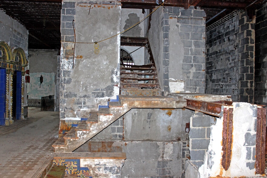 More Photos Of 1408 Pacific Ave, Atlantic City Hotel For Sale