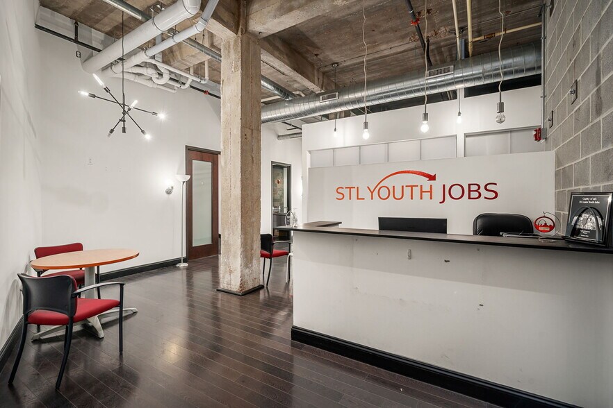 More Photos Of 3016 Locust St, Saint Louis Loft Creative Space For Lease