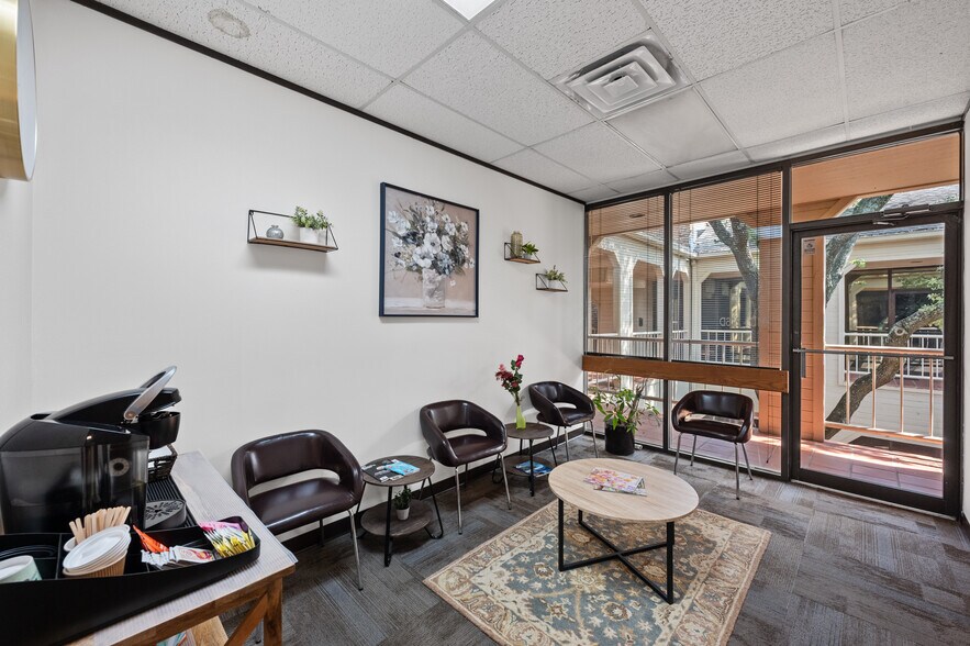 More Photos Of 3624 North Hills Dr, Austin Medical For Sale