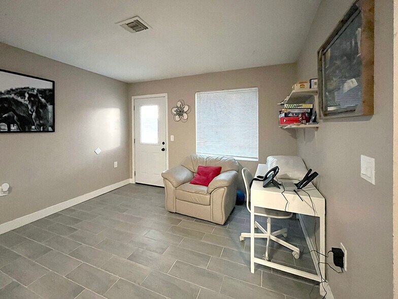 More Photos Of 2891 E Adams St, Show Low Storefront Retail Residential For Sale